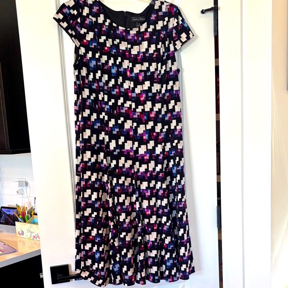Jessica Howard Midi Dress | Size 12 | Multicolor Geometric Print | Classic